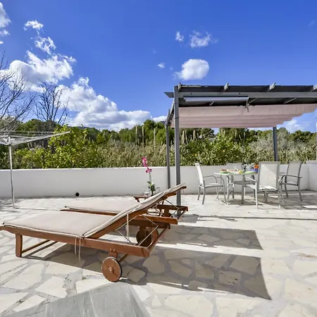 Rafol - Con Piscina Comunitaria Y Tenis Comunitario 別荘